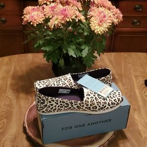 Toms Classic Birch Lepard Print